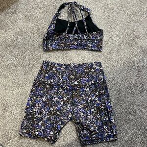 Lululemon bike short set